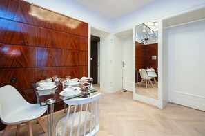Design Apartment, 3 Bedrooms | Living area