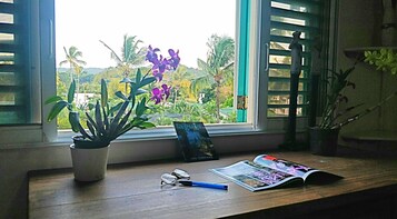 Family Apartment, 3 Bedrooms, Beach View, Beachfront | Mountain view