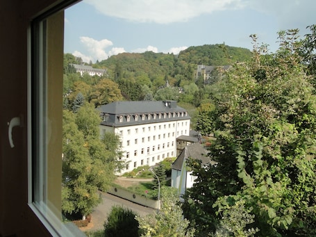 Basic Single Room (External Bathroom) | Valley view. Gästehaus St. Josef