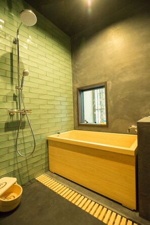 Basic House, Multiple Beds, Non Smoking | Bathroom | Separate bathtub and shower, deep-soaking bathtub, slippers, towels