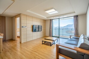 ห้องดีลักซ์ดับเบิล (HIll House) | Wi-Fi ฟรี, ผ้าปูที่นอน