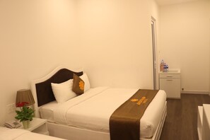 Superior Quadruple Room | Desk, soundproofing, free WiFi