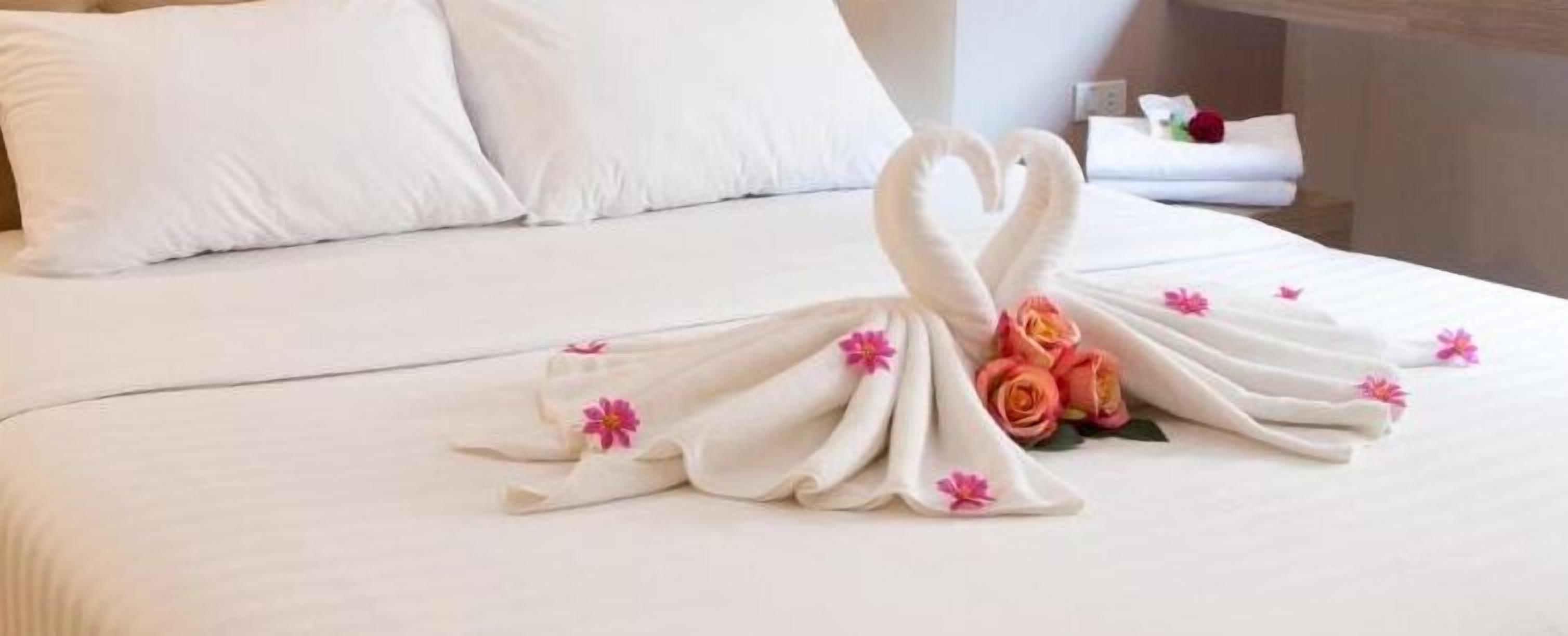 Deluxe Double Room, 1 King Bed | Desk, laptop workspace, rollaway beds, free WiFi