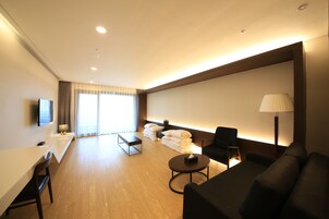 In-room safe, desk, laptop workspace, blackout curtains