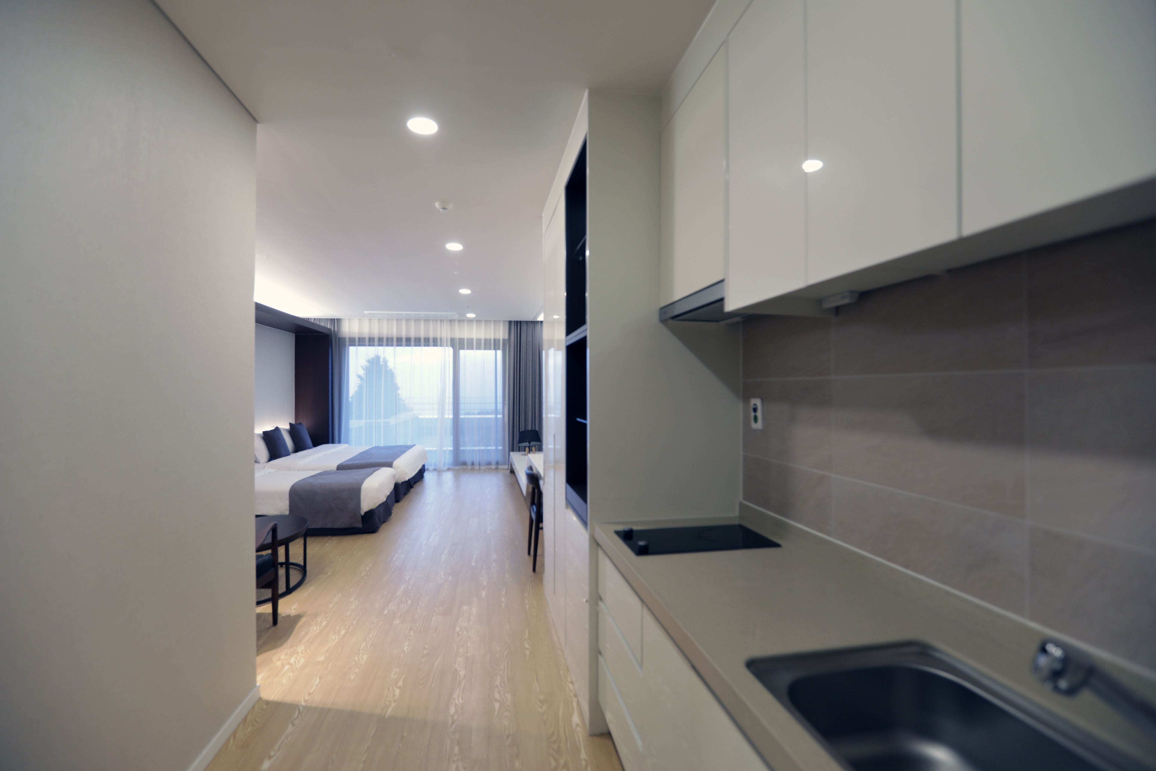 grand studio | private kitchenette | fridge, electric kettle