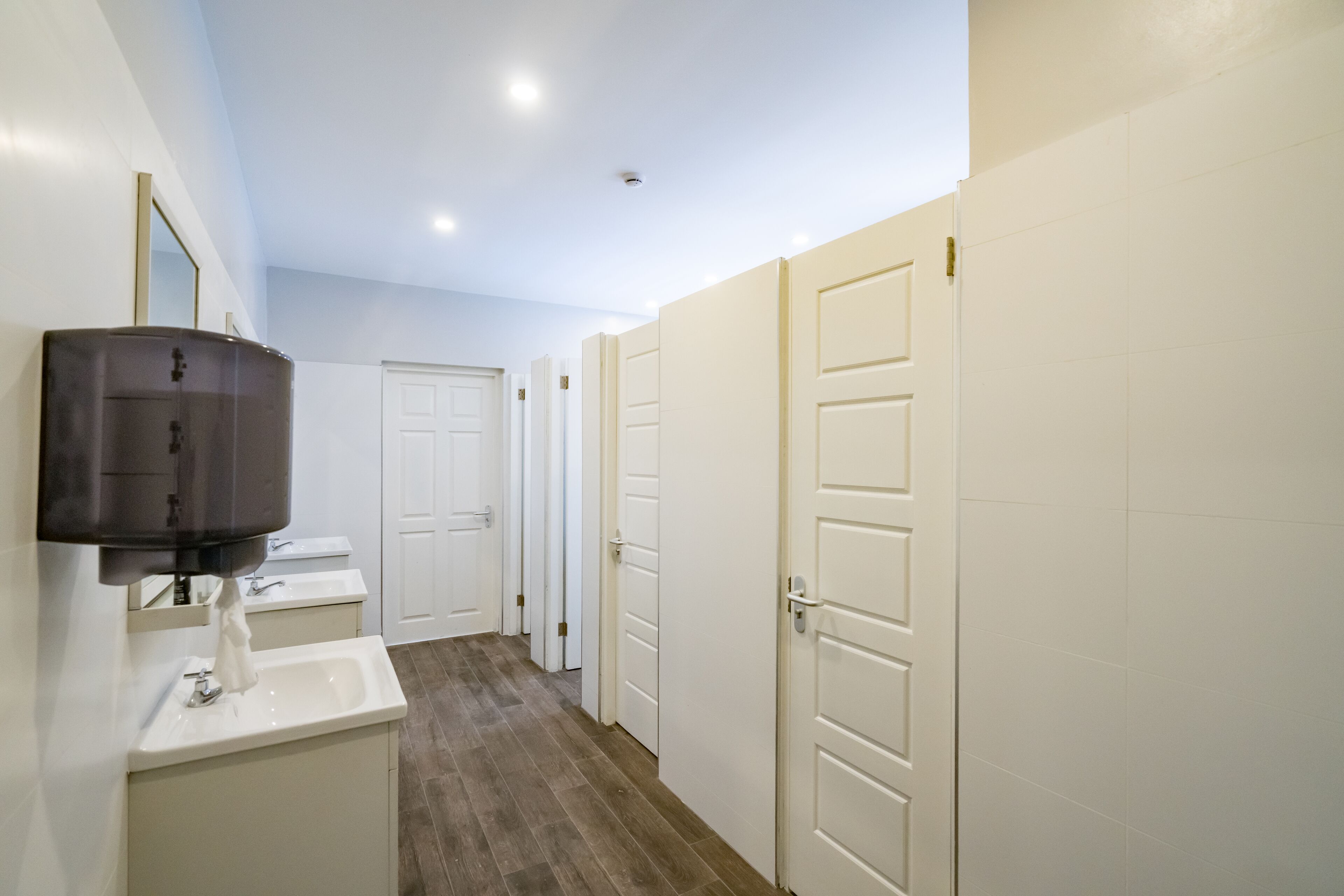 basic shared dormitory, mixed dorm, non smoking, shared bathroom | bathroom | shower, rainfall showerhead, free toiletries, hair dryer