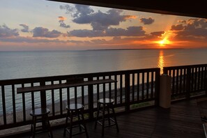 Ferienhaus (Oceanfront ,2 bed room+tatami room) | Strand-/Meerblick