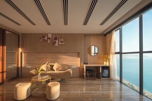 Room - Emerald Bay Hotel & Spa Nha Trang (Nha Trang)