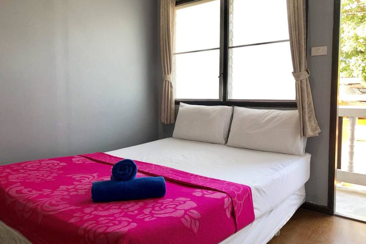 Habitación doble económica | Wifi gratis