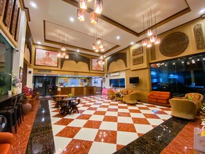 Lobby sitting area - East Inn 15 Rayong (Rayong)