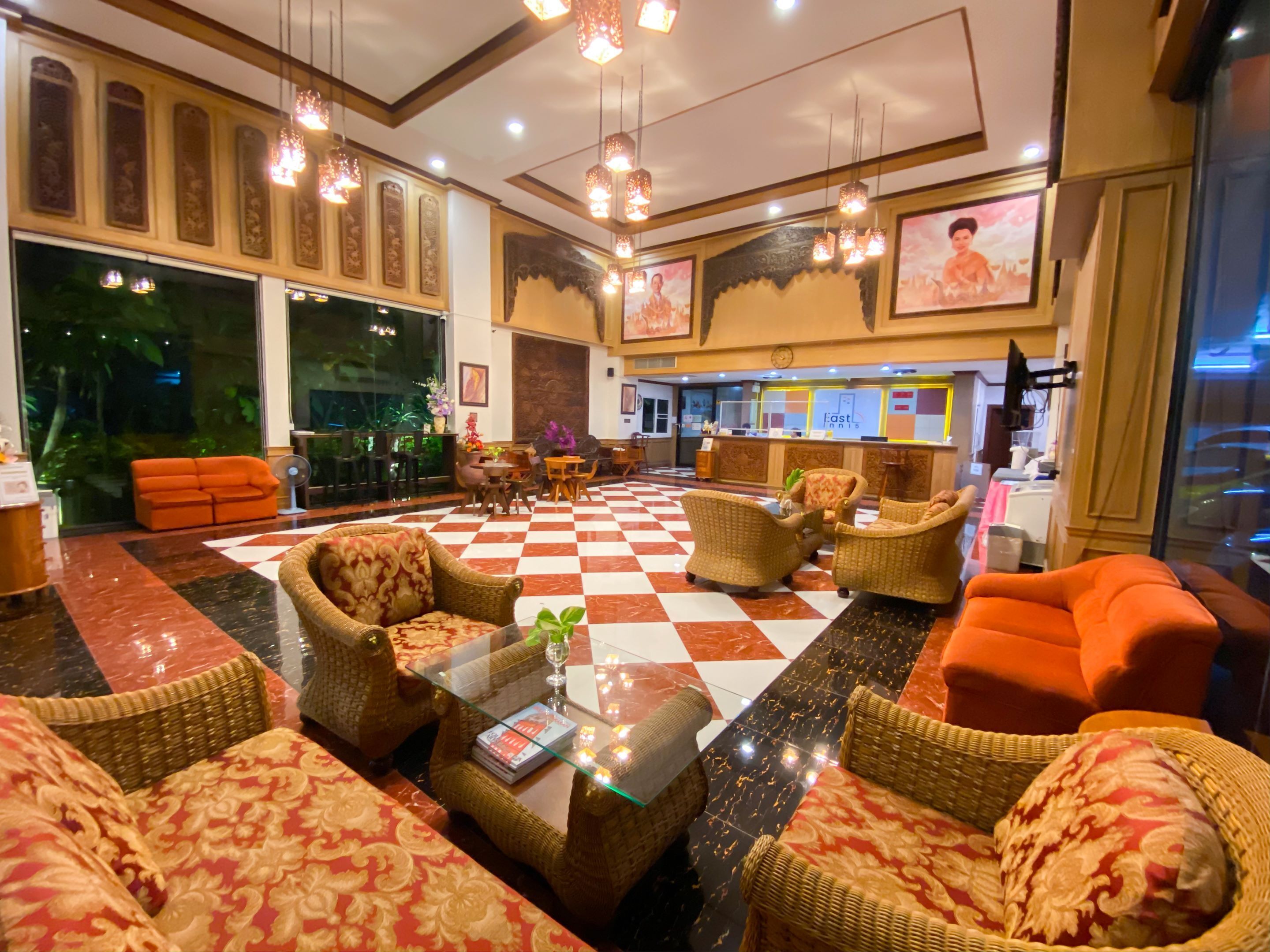 lobby sitting area