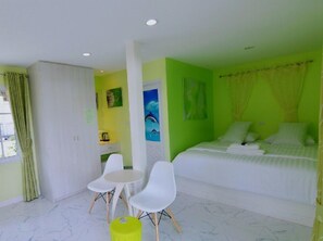 Standard King Room | 埃及棉床單、高級寢具、羽絨被、特厚豪華床墊