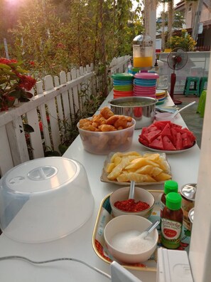 Free daily local cuisine breakfast  - Bunny Hill Resort (Sattahip)