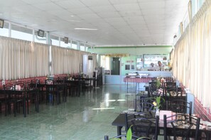 Breakfast, lunch, dinner served; local and international cuisine  - Nay Chi Linn Hotel (Pathein)