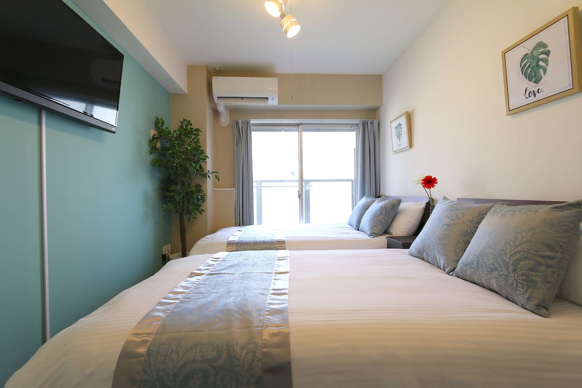 Desk, iron/ironing board, free WiFi