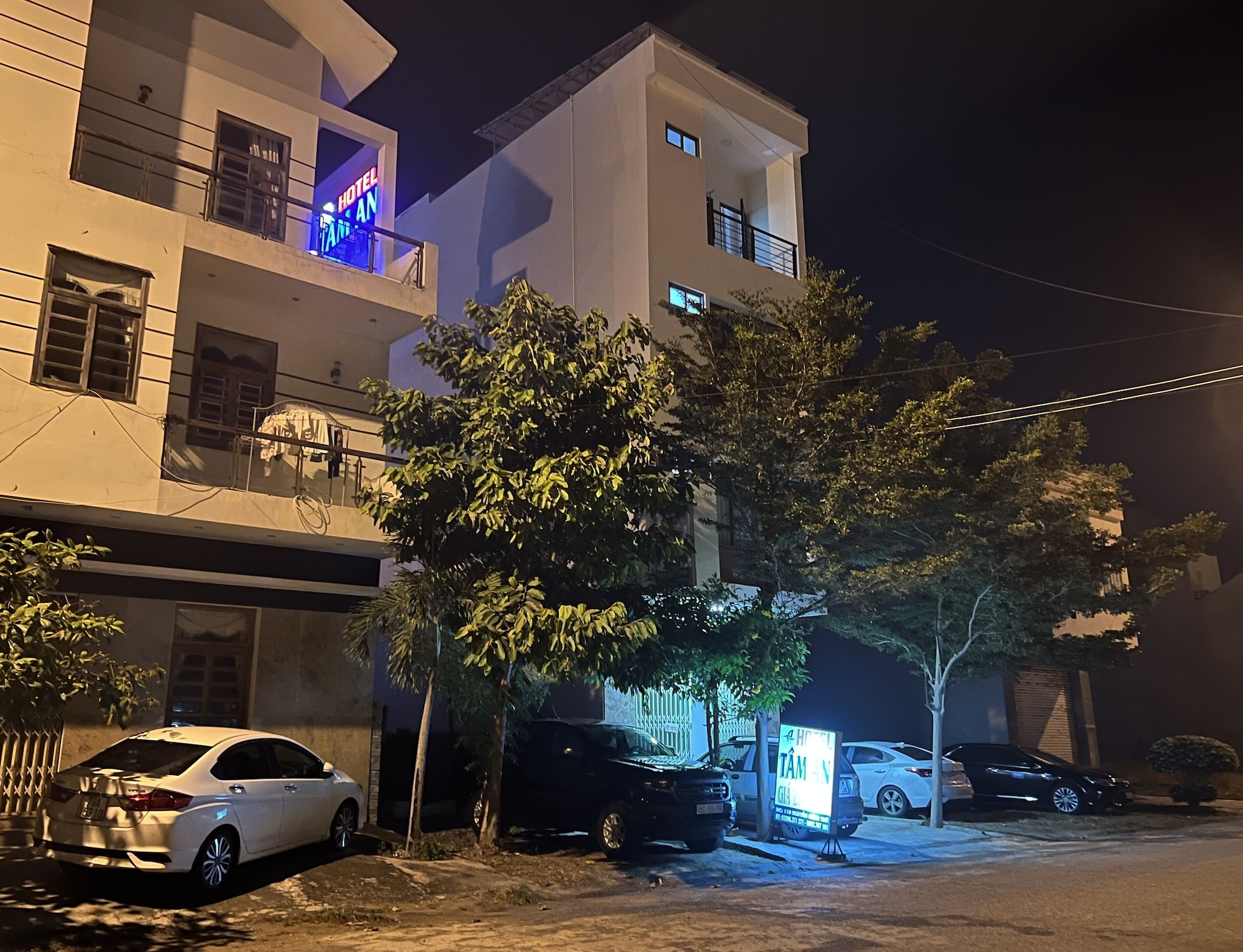 Khách sạn 3 sao