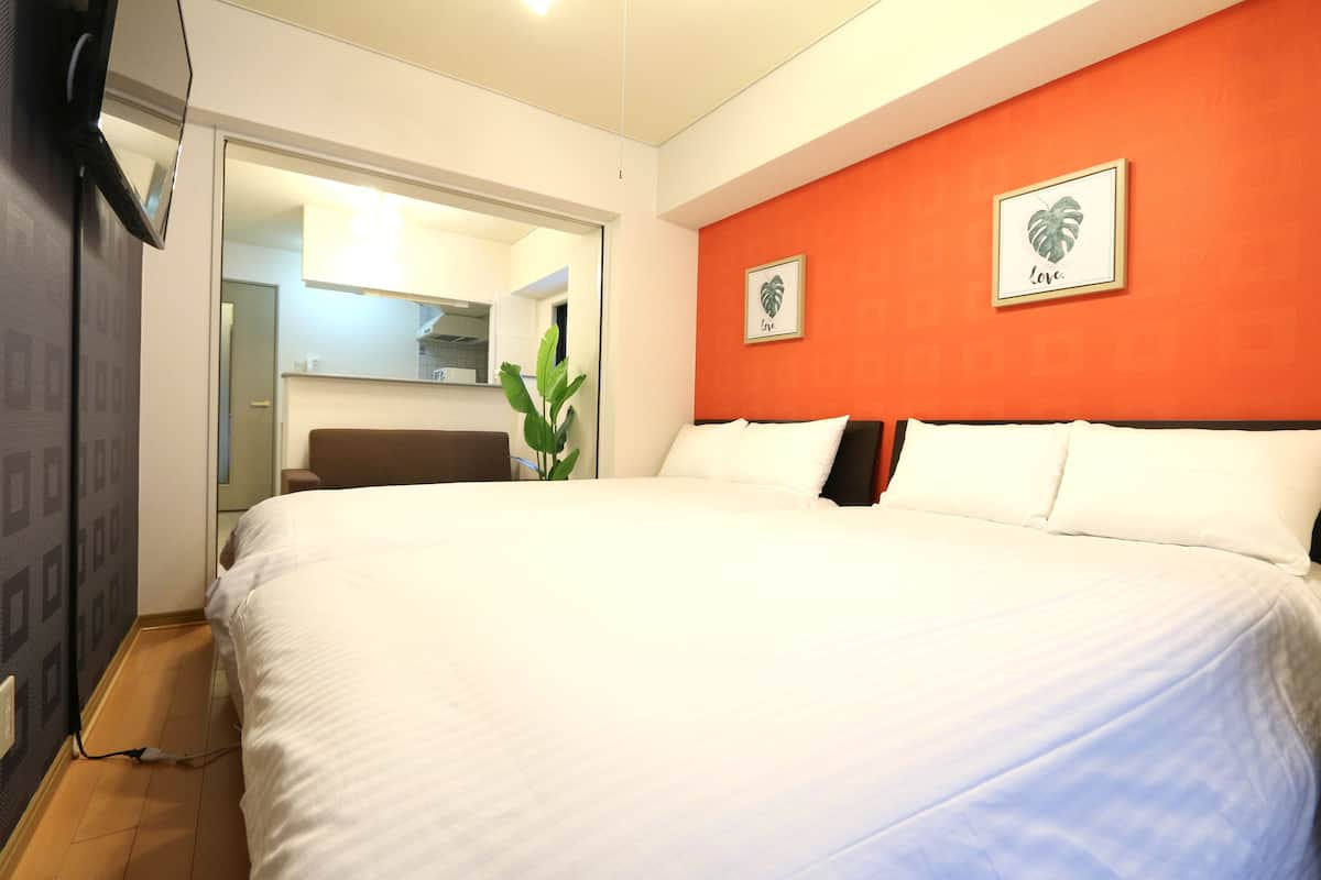 Standard Room (RN21) | Free WiFi, bed sheets