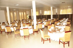 Breakfast, lunch and dinner served - Hotel Brovad Masaka (Masaka)