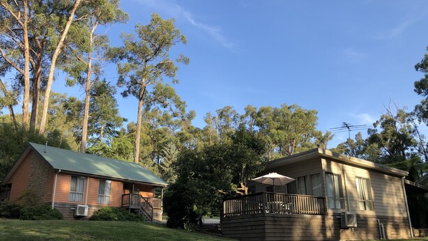 Unclassified image, 1 of 12, button - Emerald Creek Cottages (Emerald)