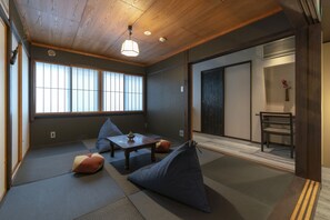2 bedrooms, in-room safe, individually decorated, individually furnished - Ainotsuji (Kanazawa)