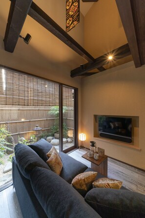 Rumah Tradisional, 3 kamar tidur, dapur, pemandangan kebun (Private Vacation Home) | Pemandangan halaman