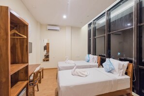 ห้องซูพีเรียทวิน | มินิบาร์, ตู้นิรภัยในห้องพัก, โต๊ะทำงาน, Wi-Fi ฟรี