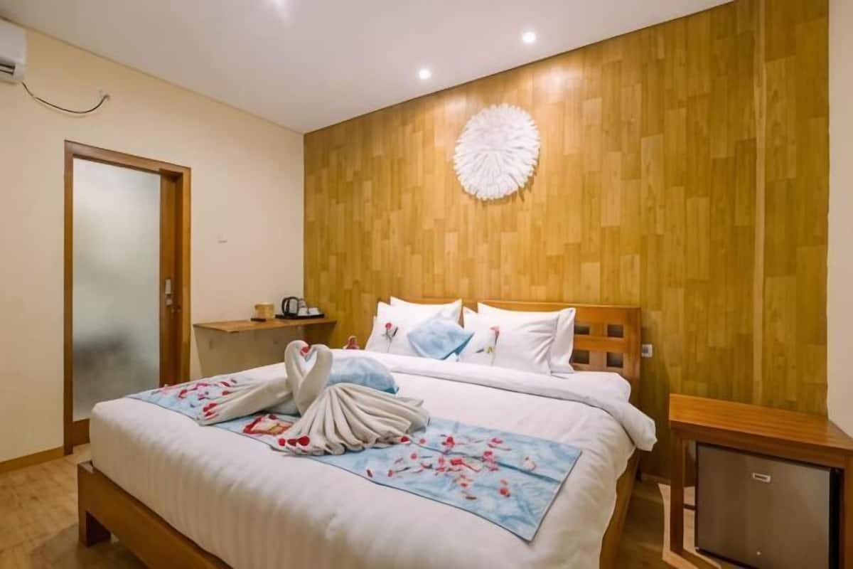 Minibar, caja de seguridad en la habitación, escritorio y wifi gratis