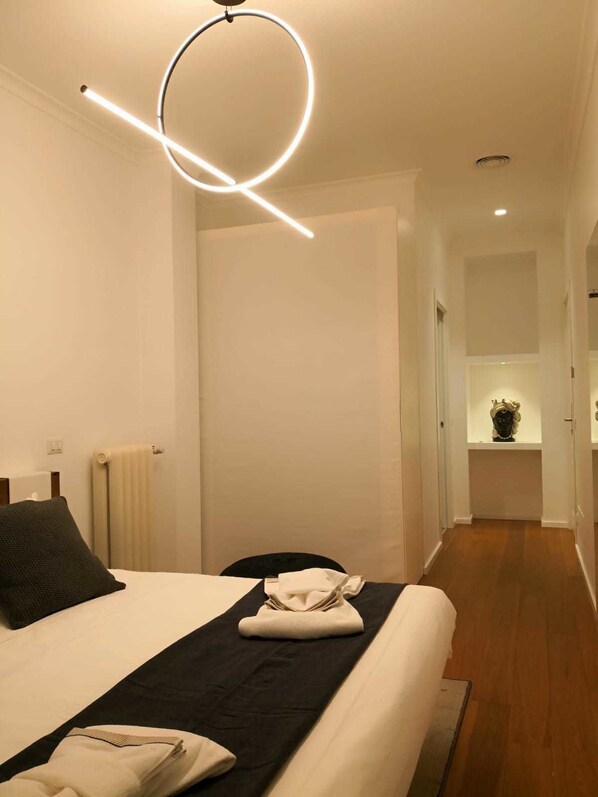 Luxury Double Room, Non Smoking, City View | Premium bedding, down comforters, memory foam beds, free minibar items - Cinque Cento Suite Prati Delle Vittorie (Rome)