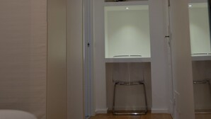Luxury Double Room, Non Smoking, City View | Premium bedding, down duvets, memory-foam beds, free minibar items - Cinque Cento Suite Prati Delle Vittorie (Rome)