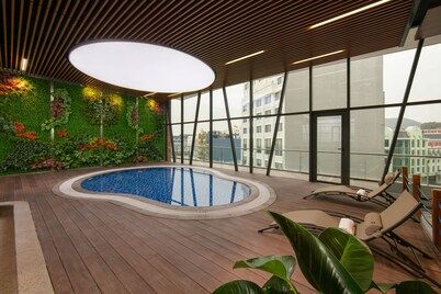 Ha Long Marina Hotel