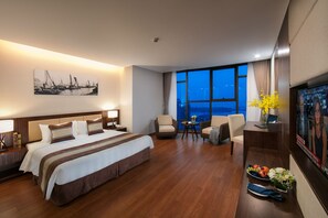 Deluxe Double or Twin Room, 1 Bedroom, Sea View | Minibar, in-room safe, desk, blackout curtains - Ha Long Marina Hotel (Ha Long)