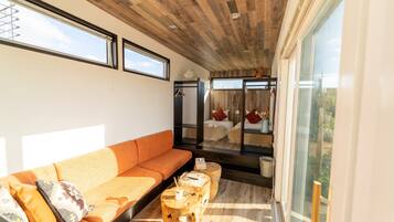 4 Bed Villa | 2 bedrooms, minibar, individually decorated, individually furnished