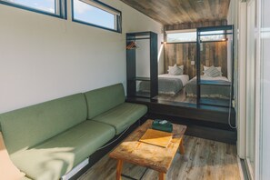 4 Bed Villa | Balcony view