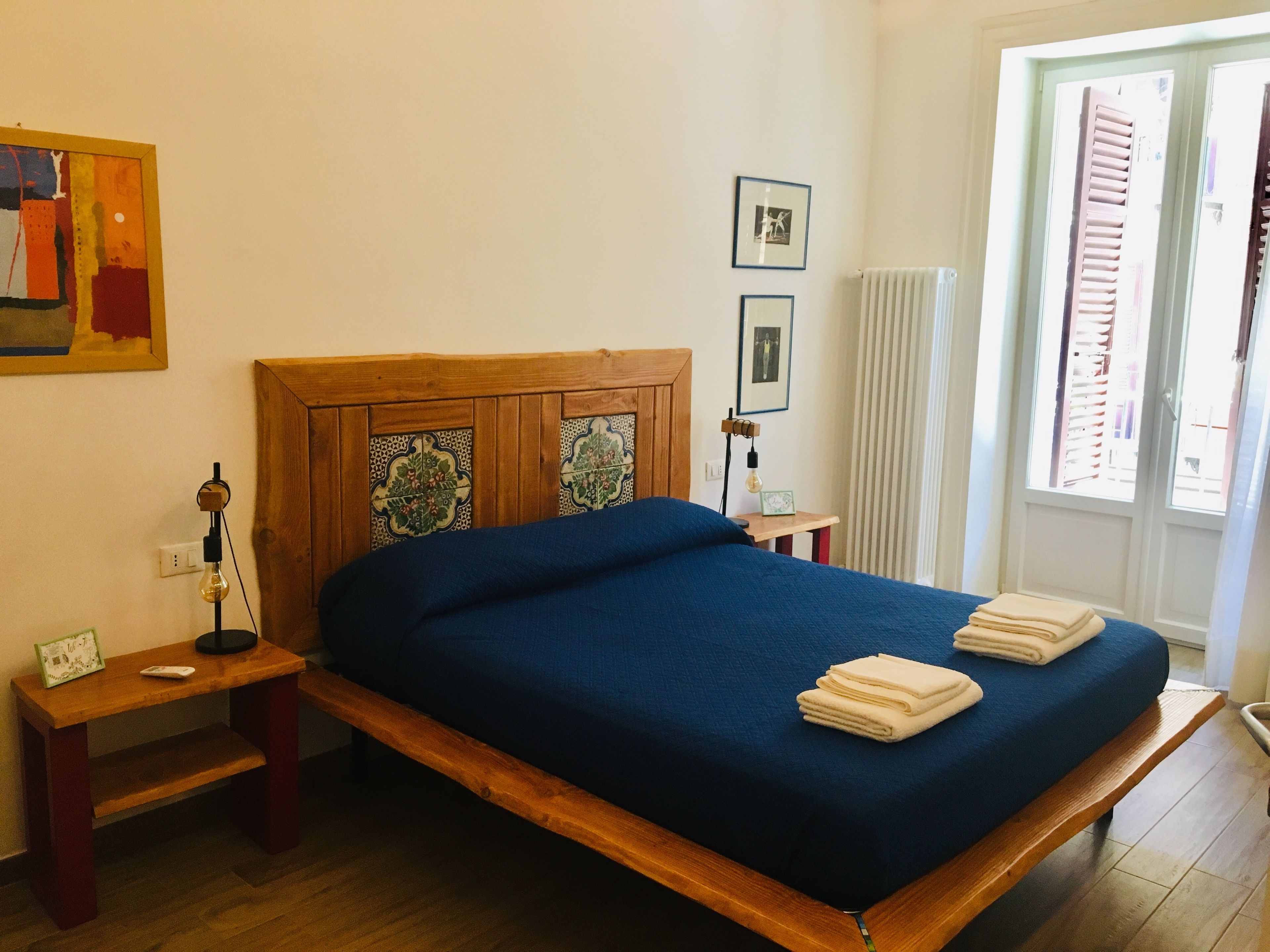 Double Room (Kalsa) | Free WiFi, bed sheets