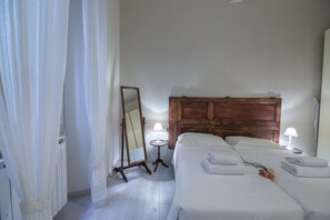 Departamento, 2 habitaciones | 2 habitaciones, decoración personalizada y escritorio 