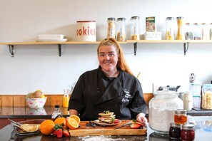 Tägliches nach Wunsch zubereitetes Frühstück gegen Gebühr