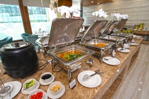 Breakfast buffet - Olympia City Hotel by Dara (Phnom Penh)
