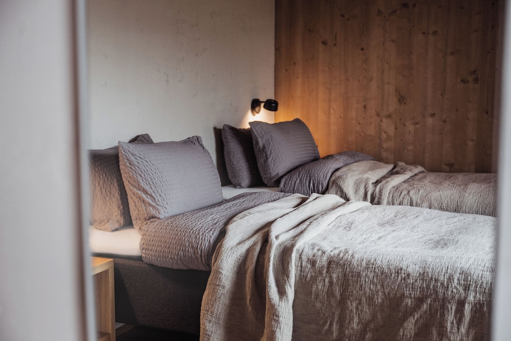 Highland Base at Kerlingarfjöll by null