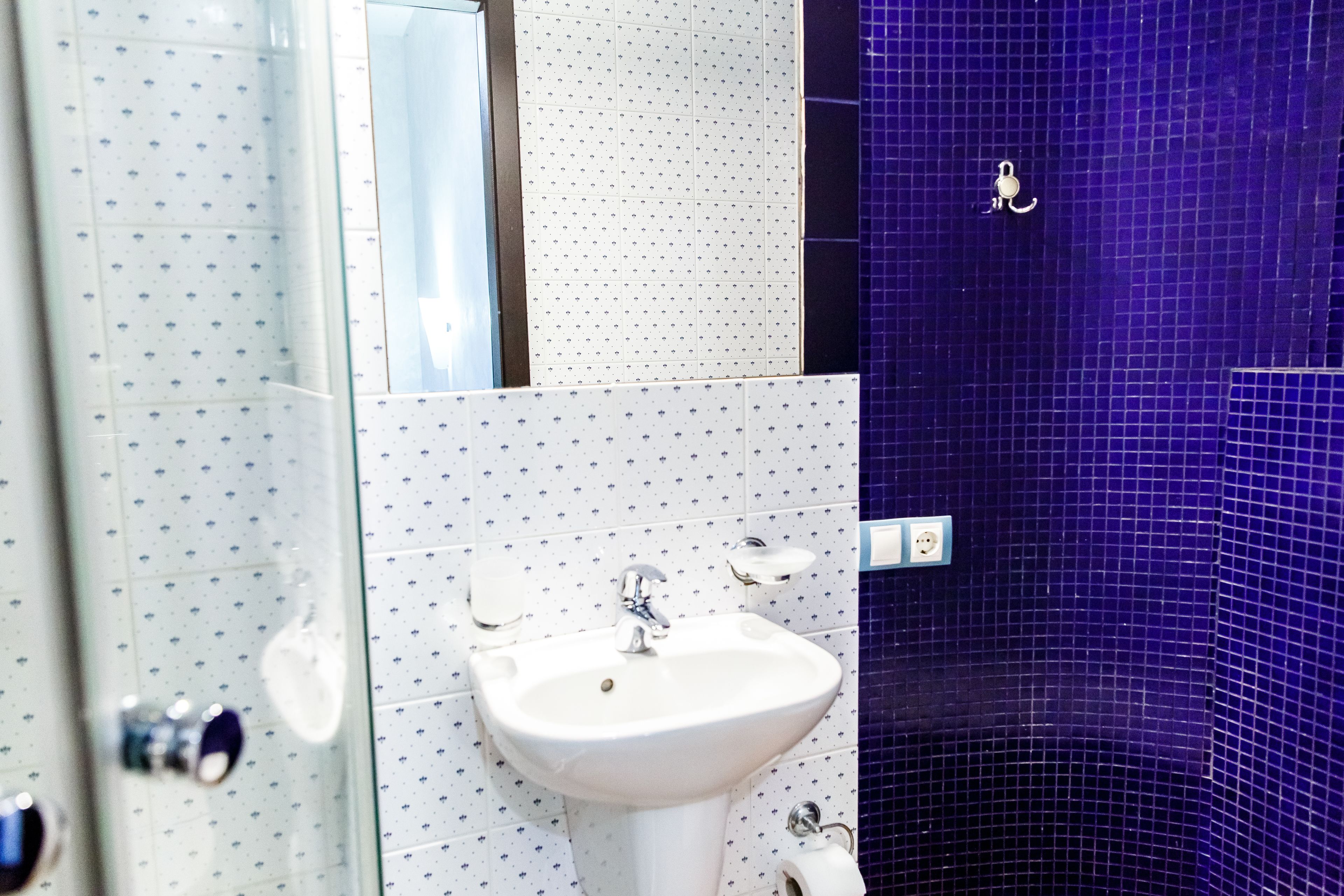 Bathroom amenities