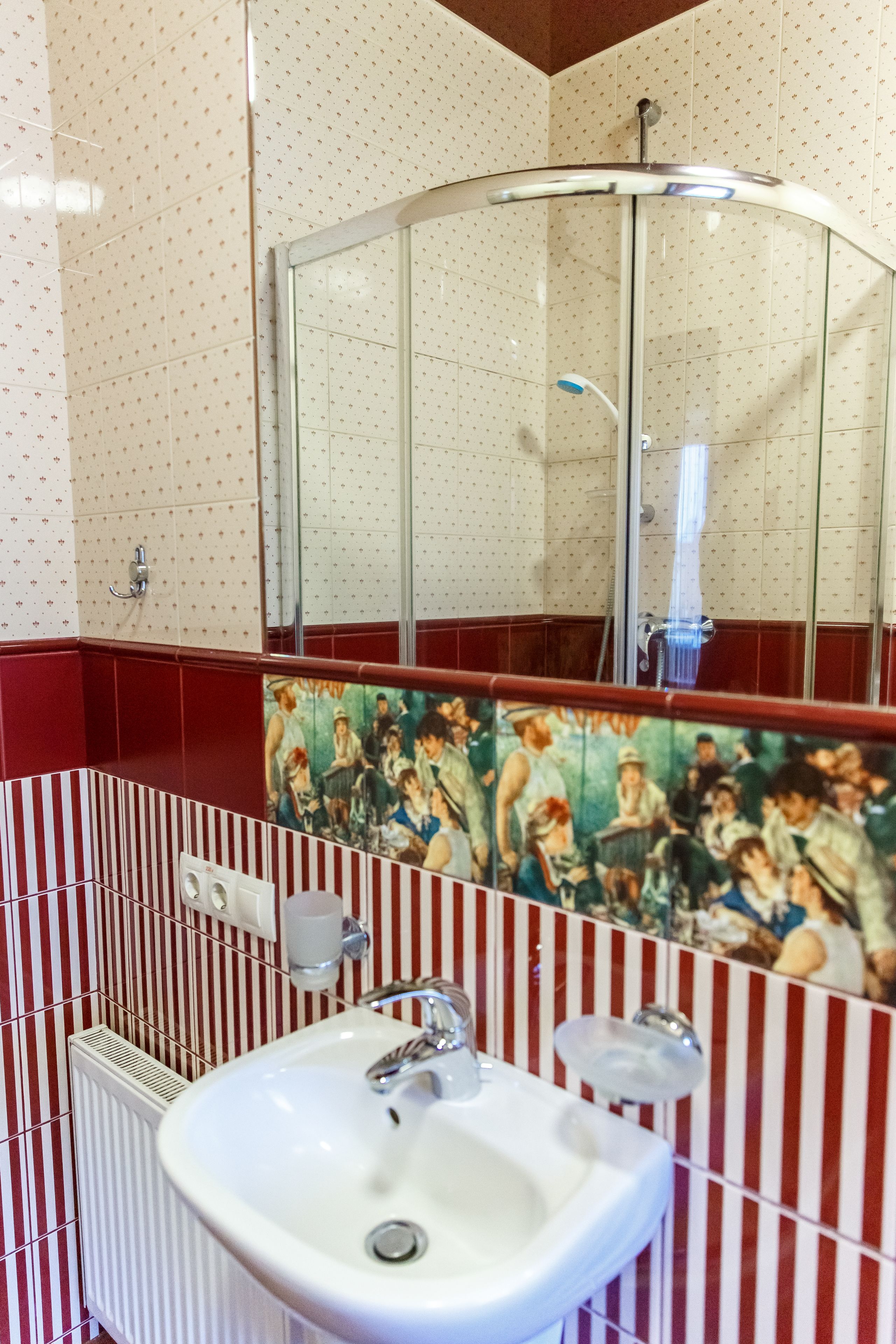 Bathroom amenities