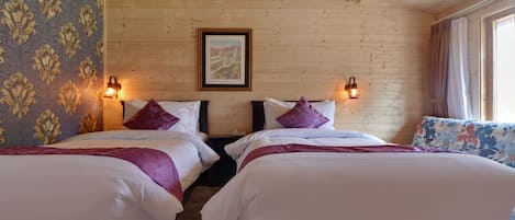 Deluxe Room, City View