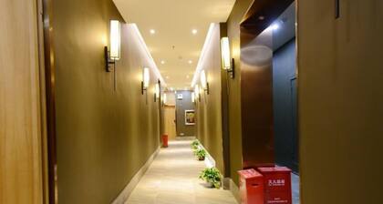 Shenzhen Port Apartment