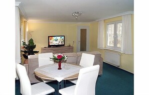 Appartement, 2 slaapkamers, terras (2. - incl. Cleaning Fee 55 EUR) | Dineren in de kamer