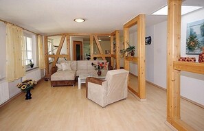 Appartement, 1 chambre (1. - incl. Cleaning Fee 55 EUR) | Coin séjour | Télévision à écran plat