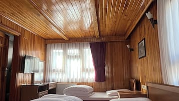 Bàn, truy cập Internet không dây miễn phí, bộ trải giường