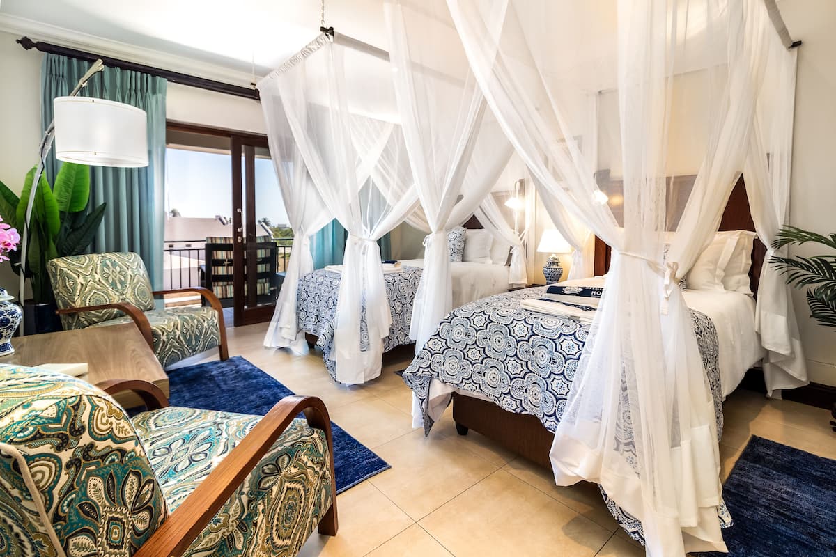 Luxury Duplex | In-room safe, desk, iron/ironing board (on request), cribs (free)