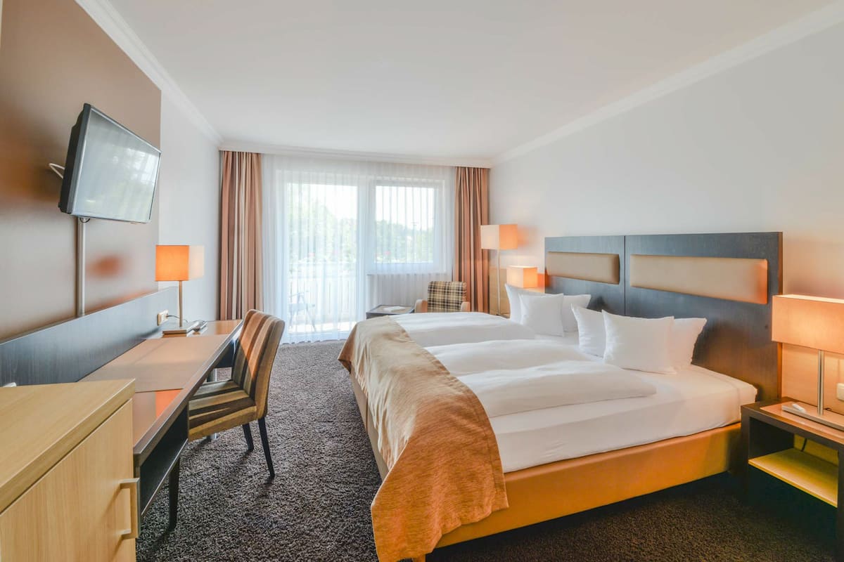 Comfort Double Room | Desk, rollaway beds, free WiFi, bed sheets