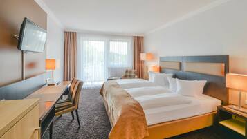 Comfort Double Room | Desk, rollaway beds, free WiFi, bed sheets