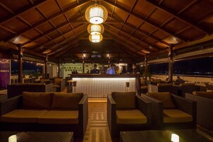 Breakfast, lunch, dinner served; international cuisine 