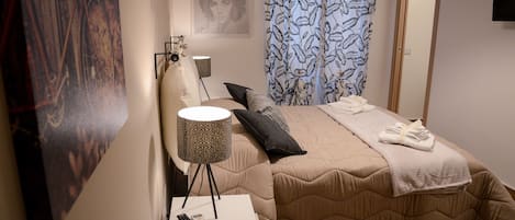 Business-rum - utsikt mot staden | Sängtillbehör av högsta kvalitet och memory foam-madrasser